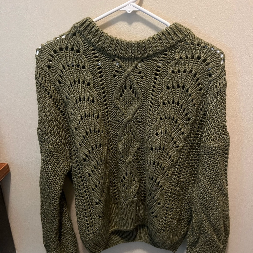 Woven Heart Large Green Knit Sweater